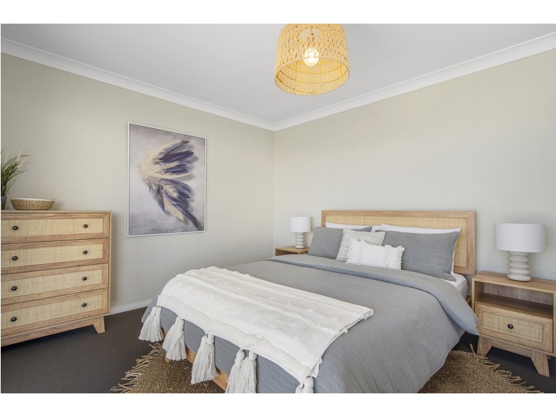 15 Marine Parade, Lake Cathie NSW 2445