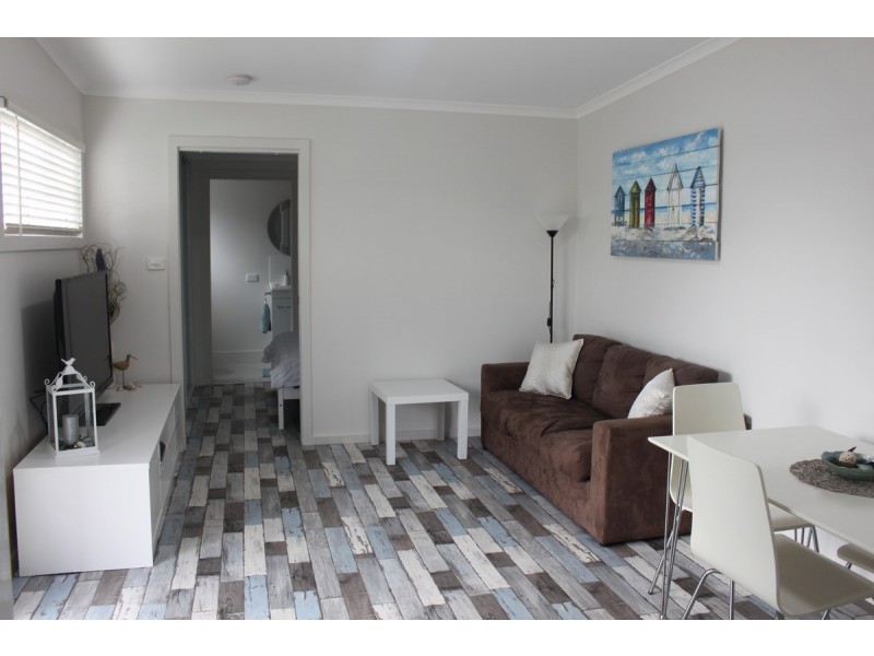 1705 Ocean Drive, Lake Cathie NSW 2445