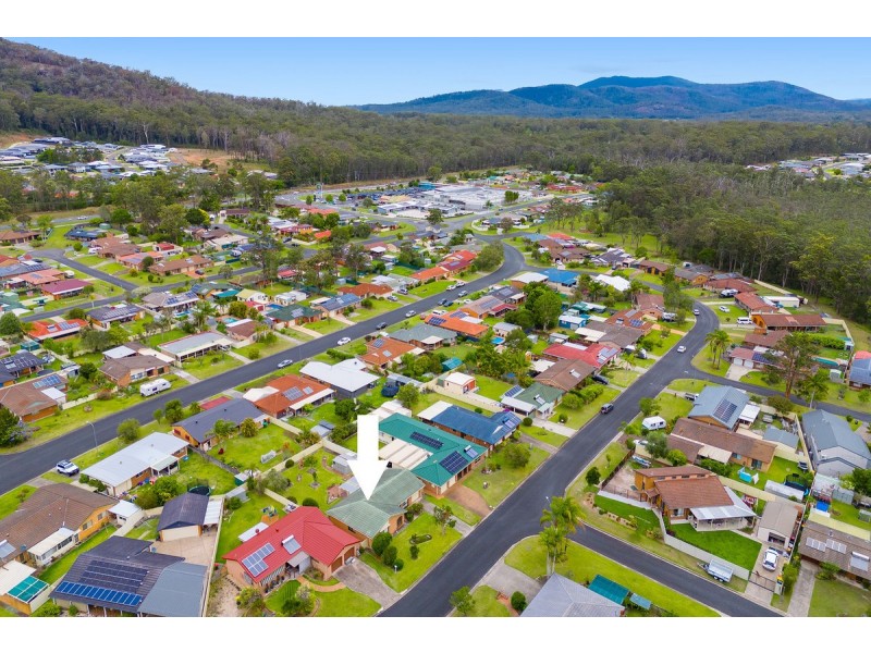 8 Honeysuckle Avenue, Lakewood NSW 2443