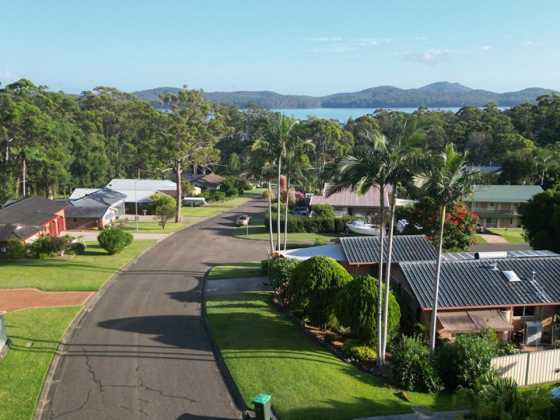 20 Waterview Crescent, West Haven NSW 2443