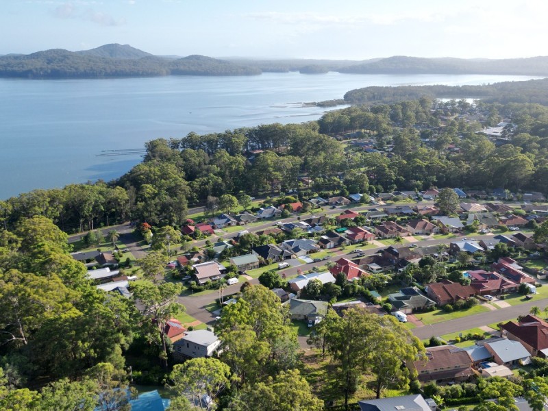 20 Waterview Crescent, West Haven NSW 2443