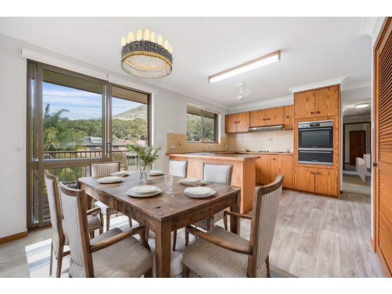 6 Blackbutt Crescent, Laurieton NSW 2443