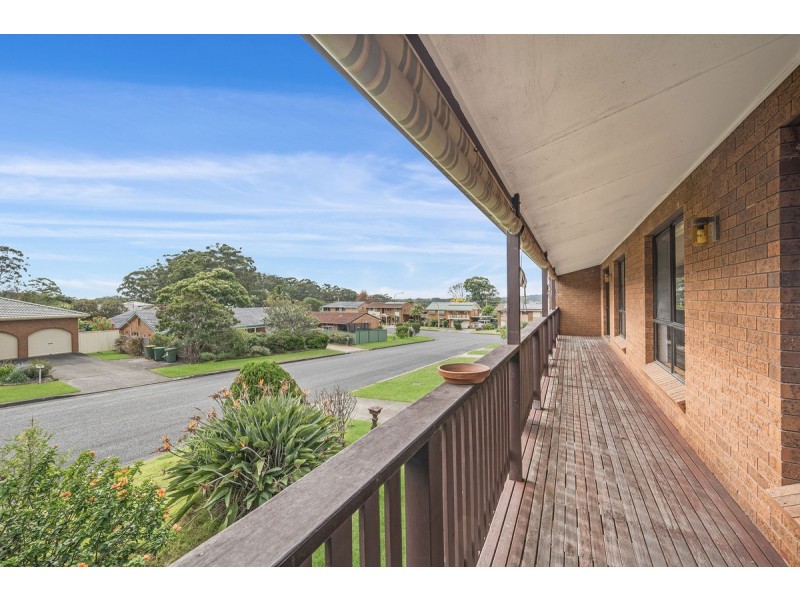 6 Blackbutt Crescent, Laurieton NSW 2443