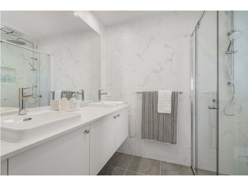 15 Marine Parade, Lake Cathie NSW 2445
