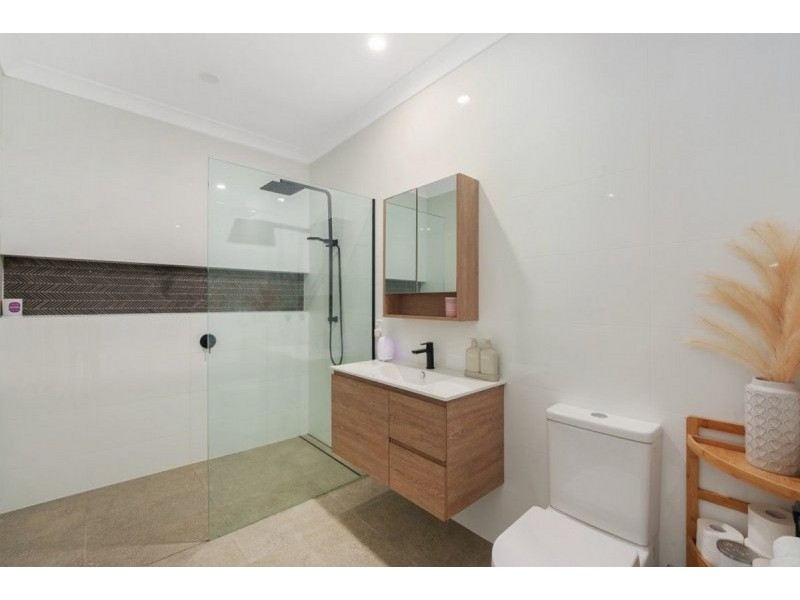 16 Eames Avenue, North Haven NSW 2443