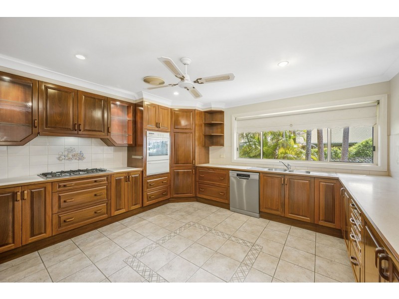 21 Lakeview Crescent, West Haven NSW 2443