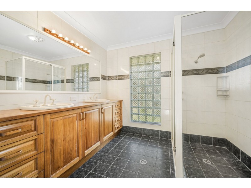 21 Lakeview Crescent, West Haven NSW 2443