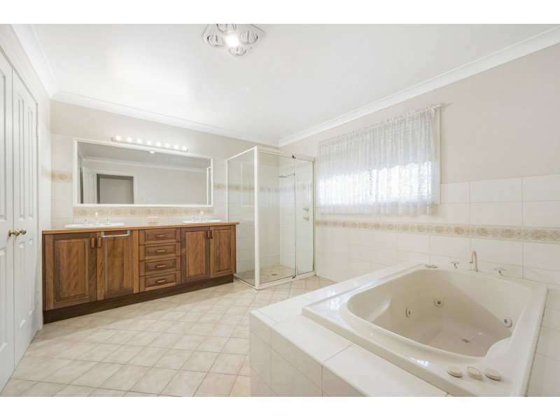 21 Lakeview Crescent, West Haven NSW 2443