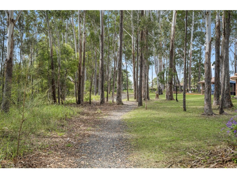 21 Lakeview Crescent, West Haven NSW 2443