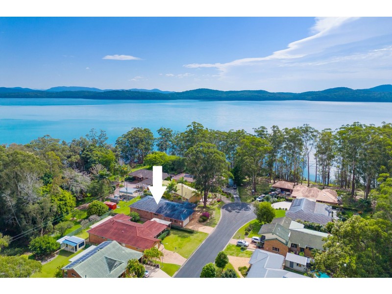 21 Lakeview Crescent, West Haven NSW 2443