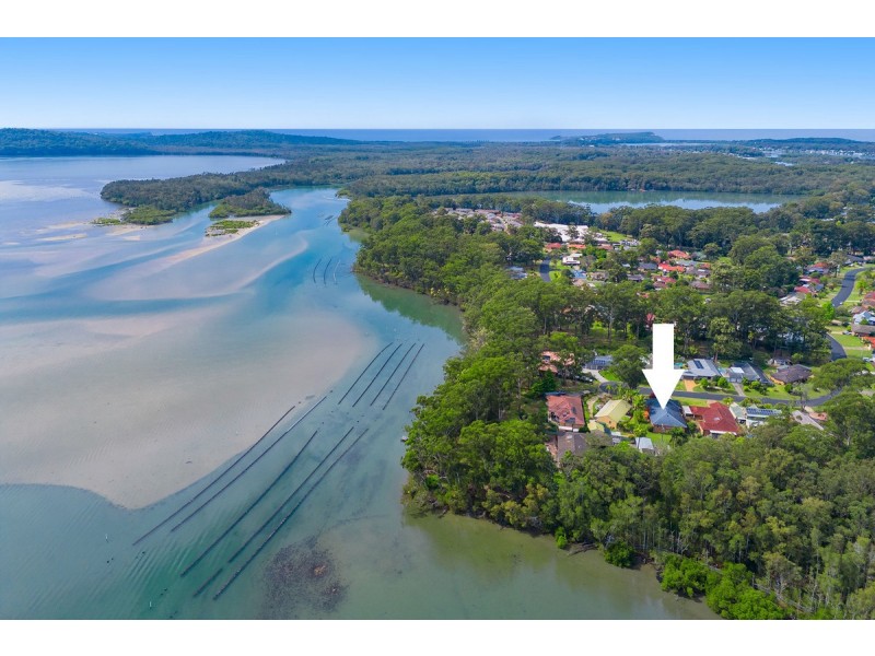 21 Lakeview Crescent, West Haven NSW 2443
