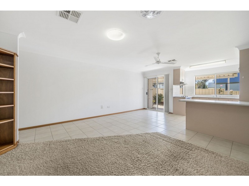 8/52 Bold Street, Laurieton NSW 2443
