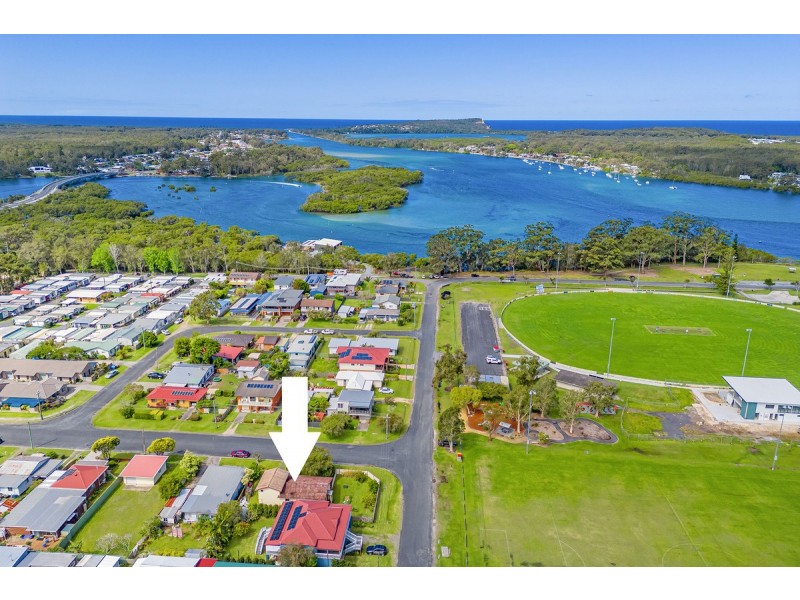 15 Castle Street, Laurieton NSW 2443