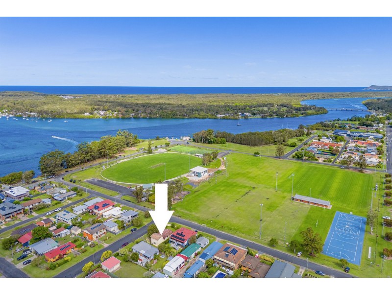 15 Castle Street, Laurieton NSW 2443