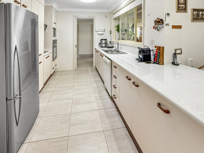 10 Lakeview Crescent, West Haven NSW 2443