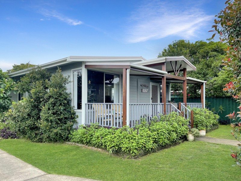 1/1705 Ocean Drive, Lake Cathie NSW 2445