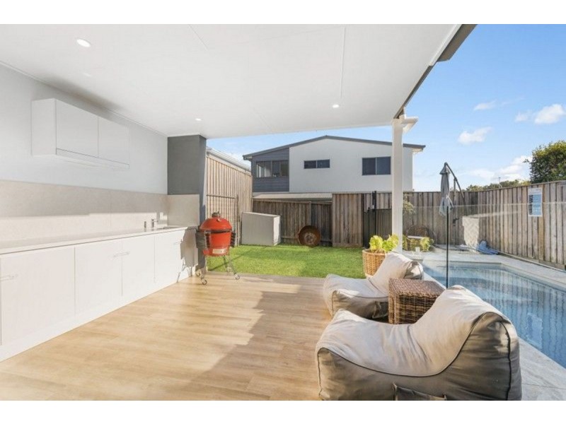 12a Marine Parade, Lake Cathie NSW 2445