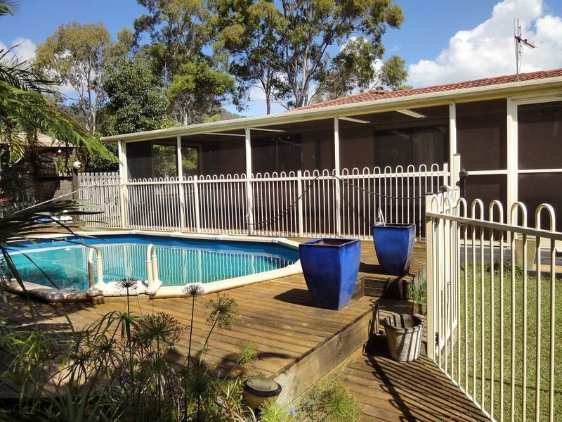 8 Phillip Close, Laurieton NSW 2443