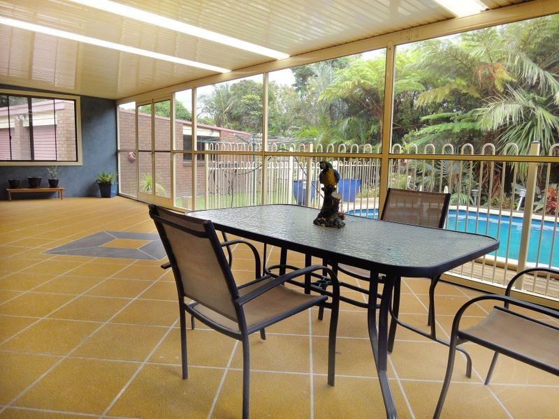 8 Phillip Close, Laurieton NSW 2443