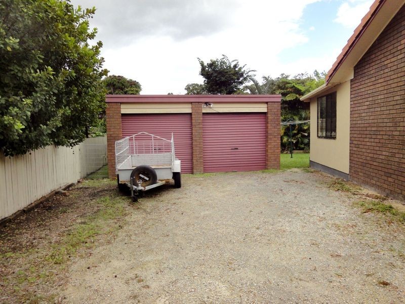 8 Phillip Close, Laurieton NSW 2443