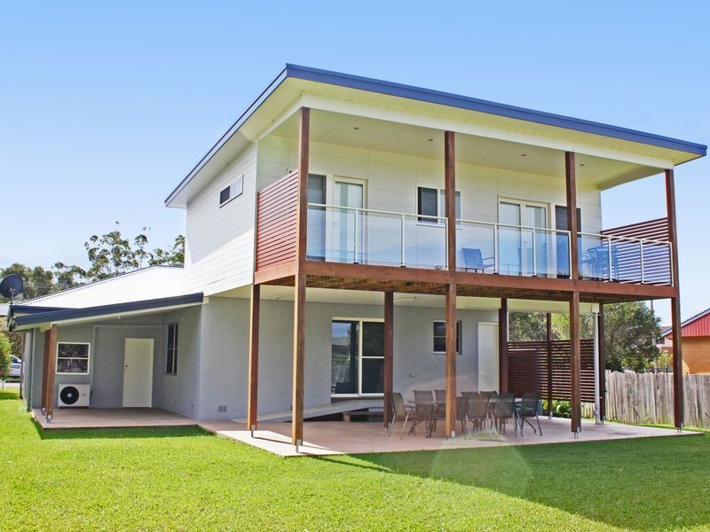 8 Cook Street, North Haven NSW 2443