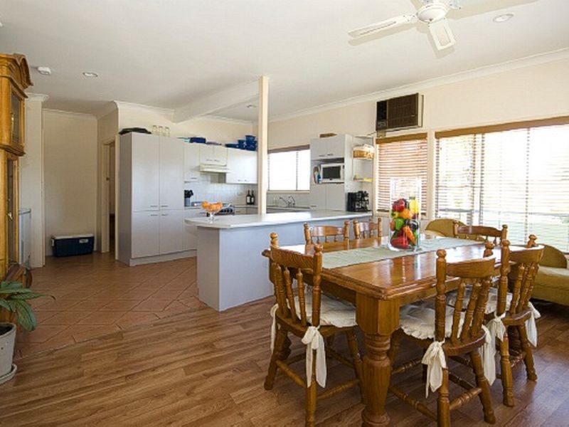 6/1639 Ocean Drive, Lake Cathie NSW 2445