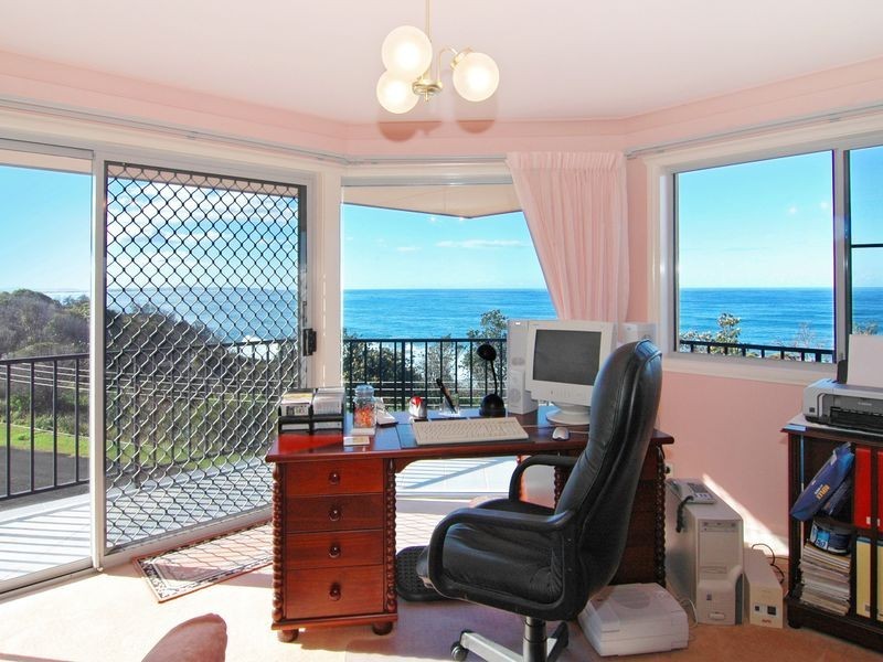 10 Honeysuckle Avenue, Bonny Hills NSW 2445