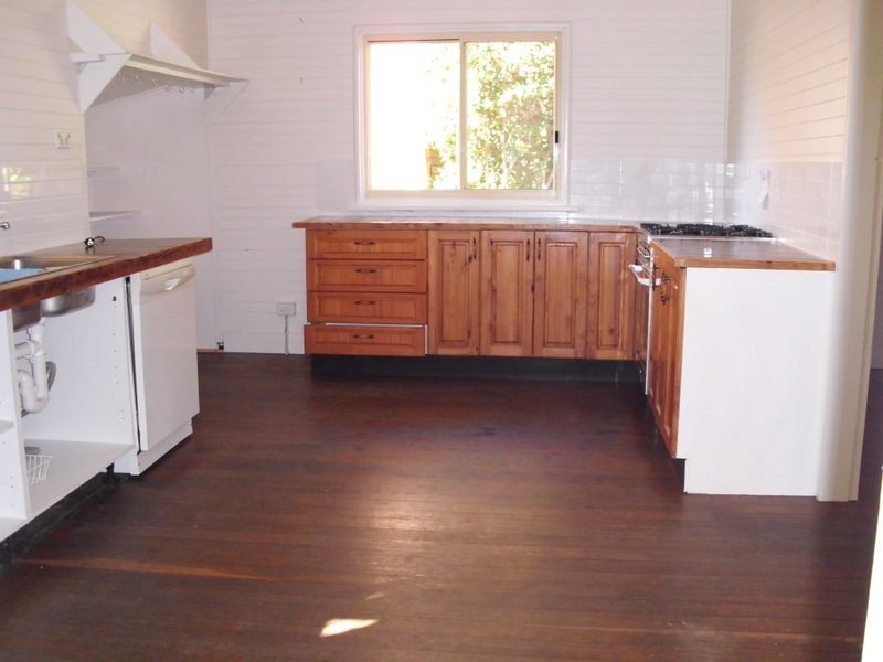 81 The Parade, North Haven NSW 2443