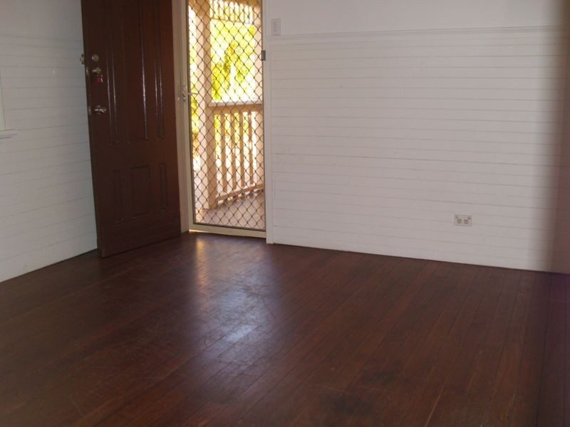 81 The Parade, North Haven NSW 2443