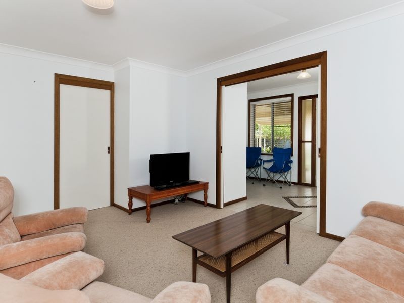 19 Lord Street, Laurieton NSW 2443