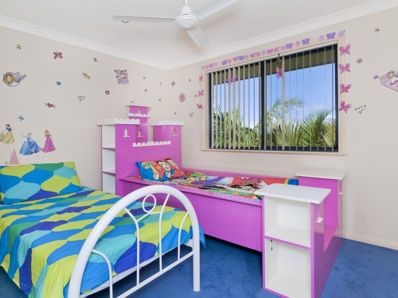 12 Black Swan Terrace, Laurieton NSW 2443