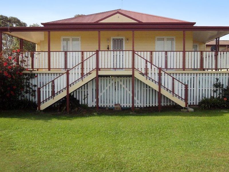 17 Castle Street, Laurieton NSW 2443