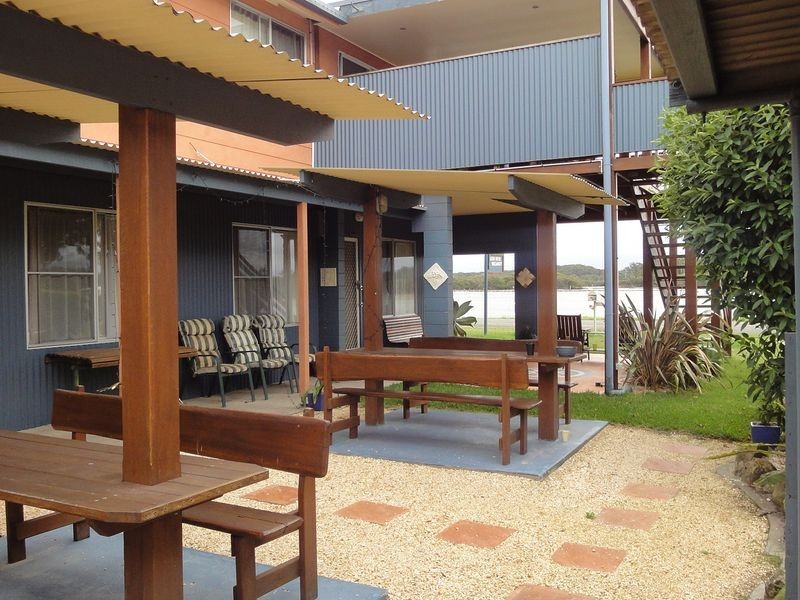 2/61 The Boulevarde, Dunbogan NSW 2443