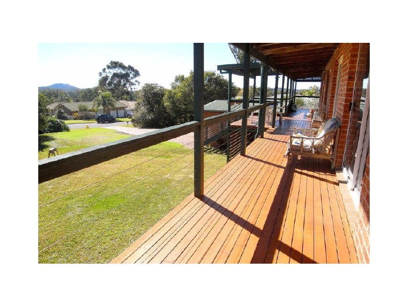 44 Waterview Crescent, West Haven NSW 2443