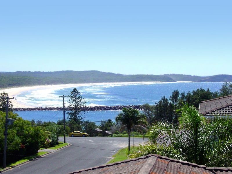 22 Bergalia Crescent, Dunbogan NSW 2443