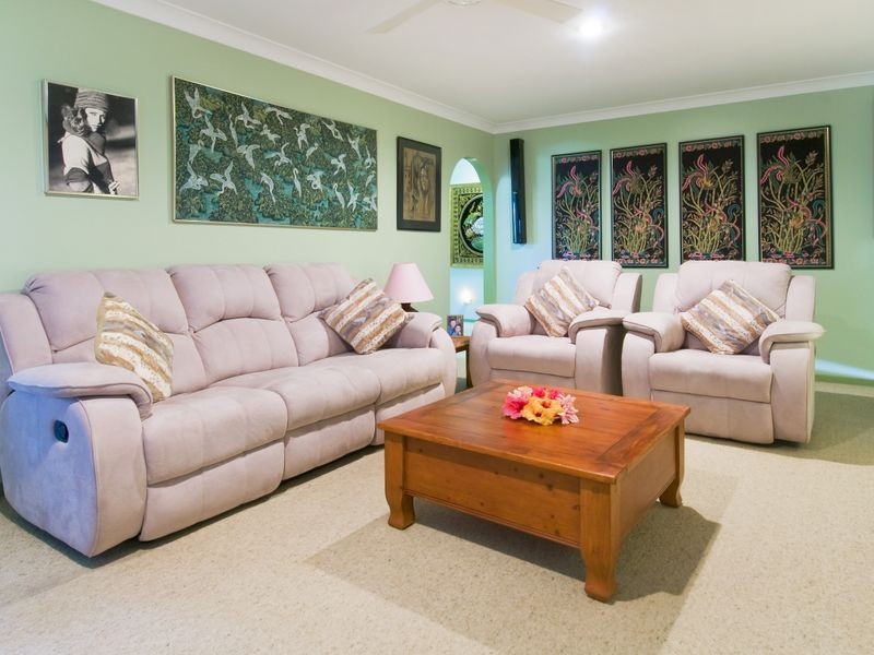 22 Bergalia Crescent, Dunbogan NSW 2443