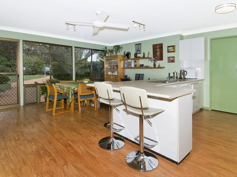 22 Bergalia Crescent, Dunbogan NSW 2443