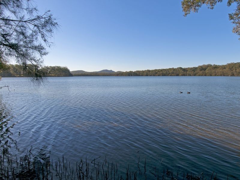 393 Ocean Drive, Laurieton NSW 2443