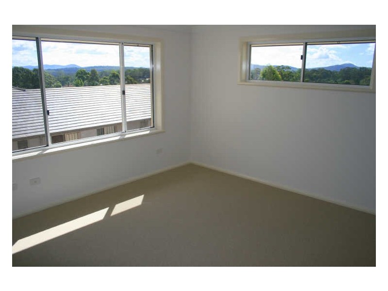 24 Admirals Circle, Laurieton NSW 2443