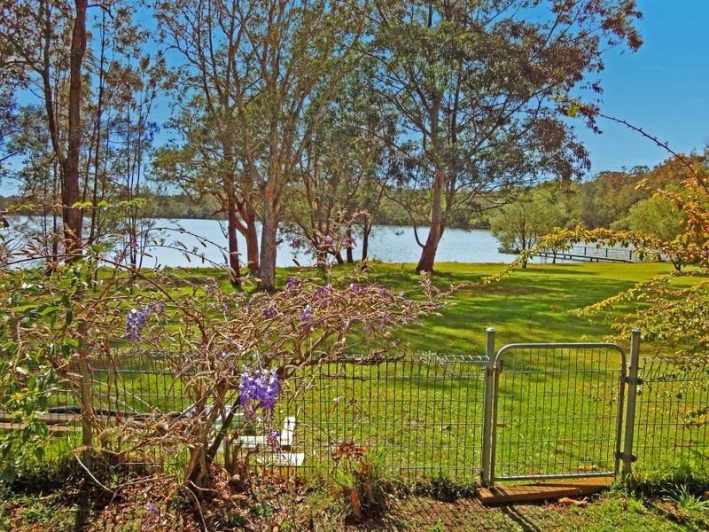 405 Ocean Drive, Laurieton NSW 2443