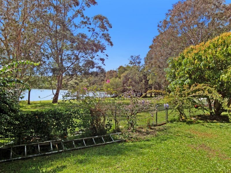 405 Ocean Drive, Laurieton NSW 2443