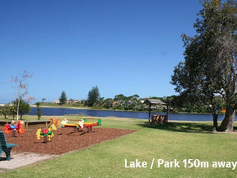 5/1639 Ocean Drive, Lake Cathie NSW 2445