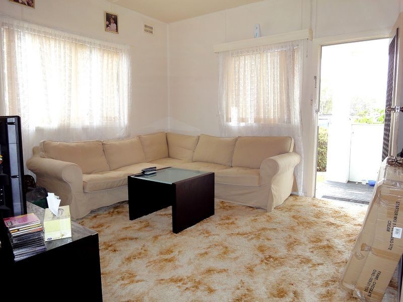 8 George Street, Laurieton NSW 2443