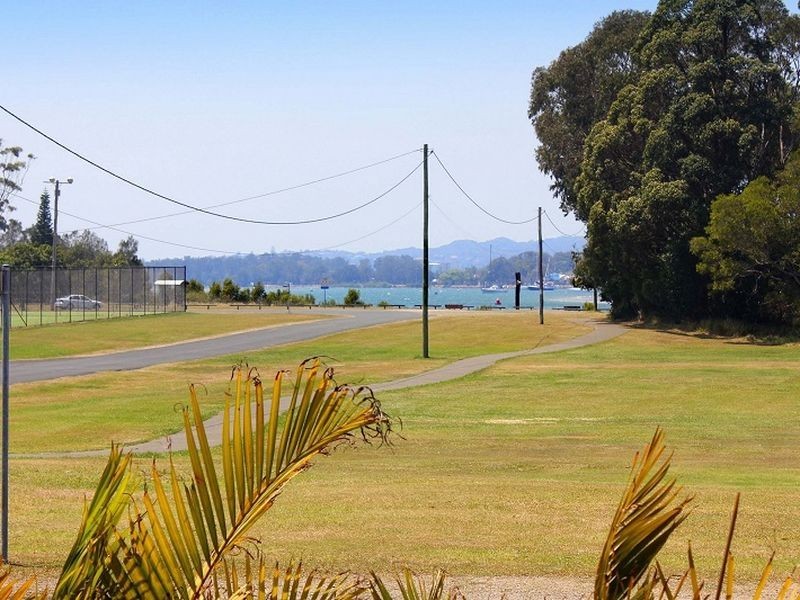 1/2A Tunis Street, Laurieton NSW 2443