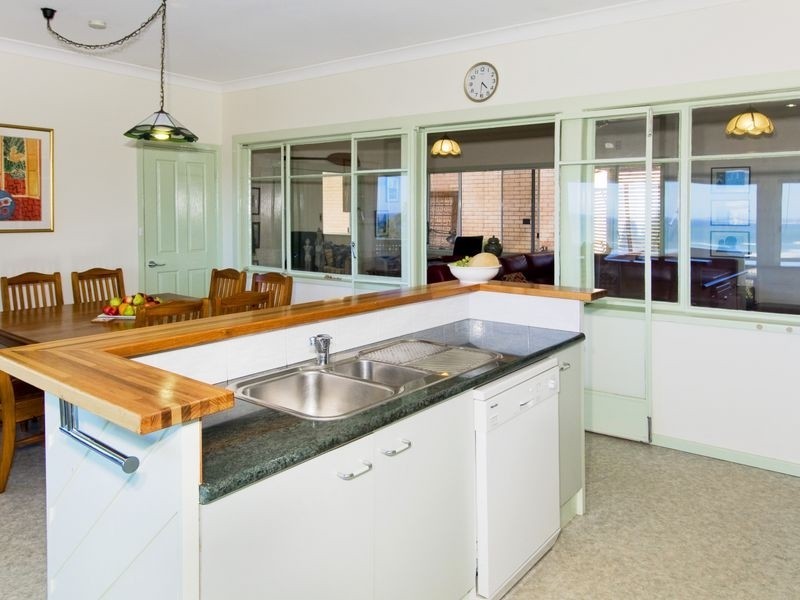 6 Short Street, Bonny Hills NSW 2445