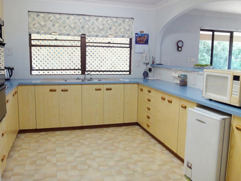 6 Hanley Street, Laurieton NSW 2443