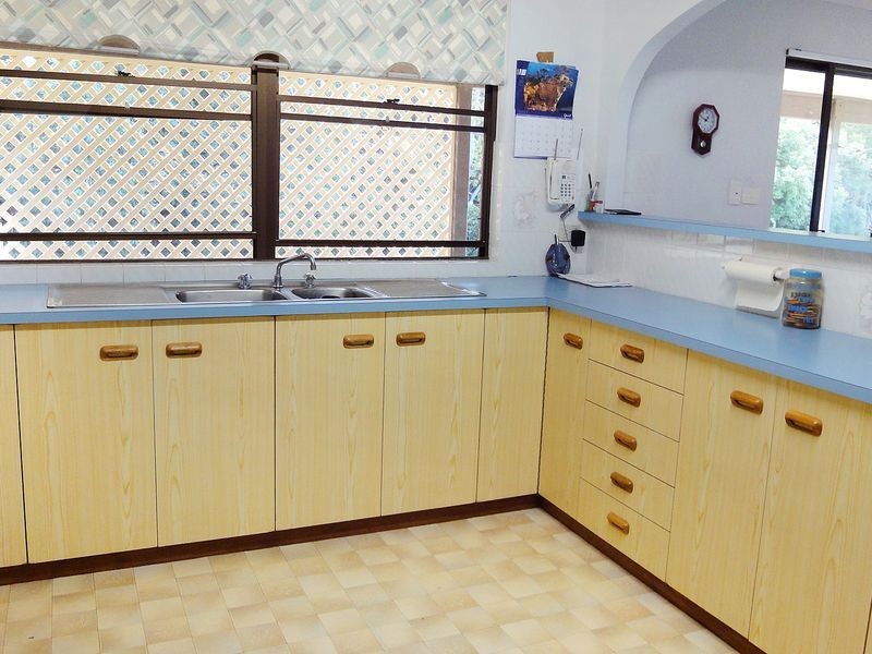 6 Hanley Street, Laurieton NSW 2443