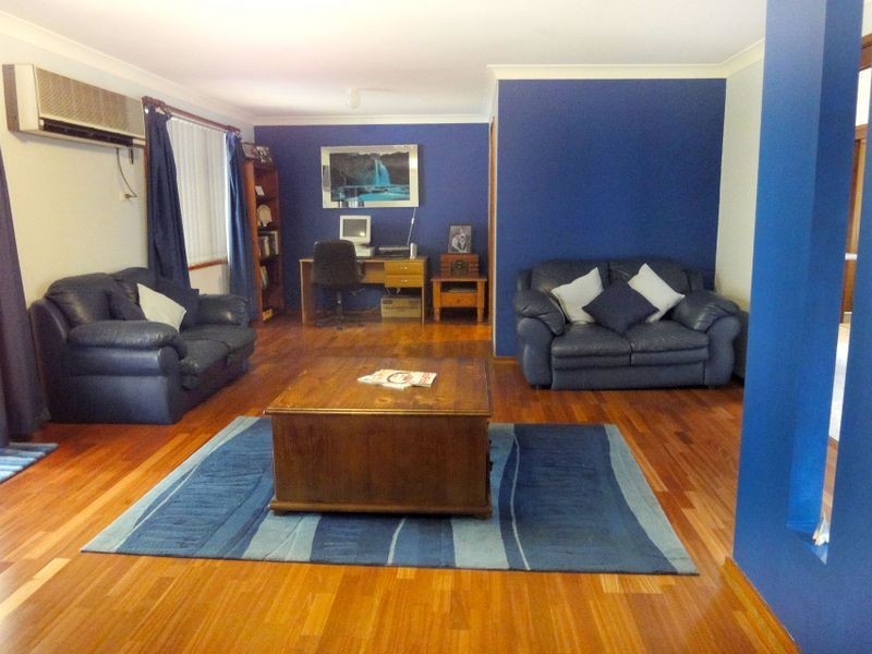 8 Phillip Close, Laurieton NSW 2443