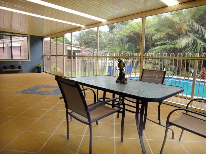 8 Phillip Close, Laurieton NSW 2443