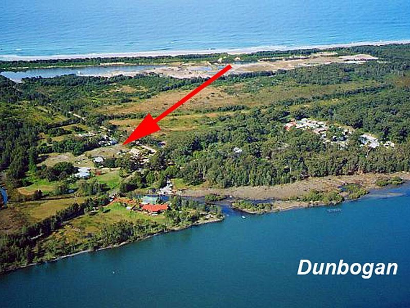 7 Beach Street, Dunbogan NSW 2443